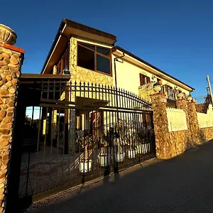 https://casa-del-sole-campofelice-di-roccella.sicilyhotelsitaly.net