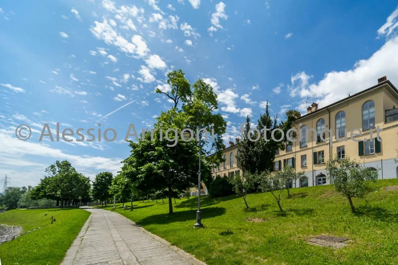 Bluelake Inn Olginate Auberge de jeunesse