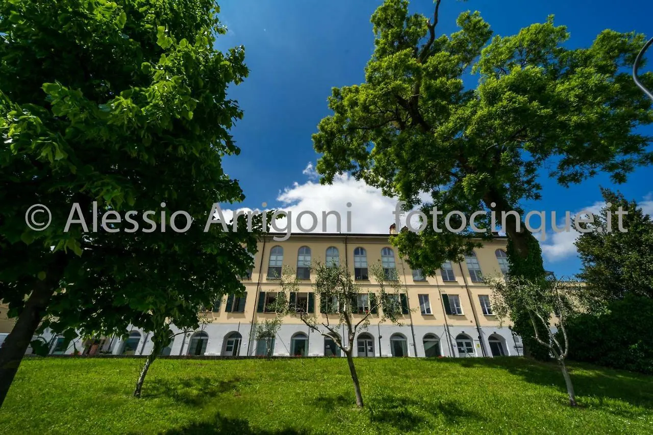 Bluelake Inn Olginate Auberge de jeunesse