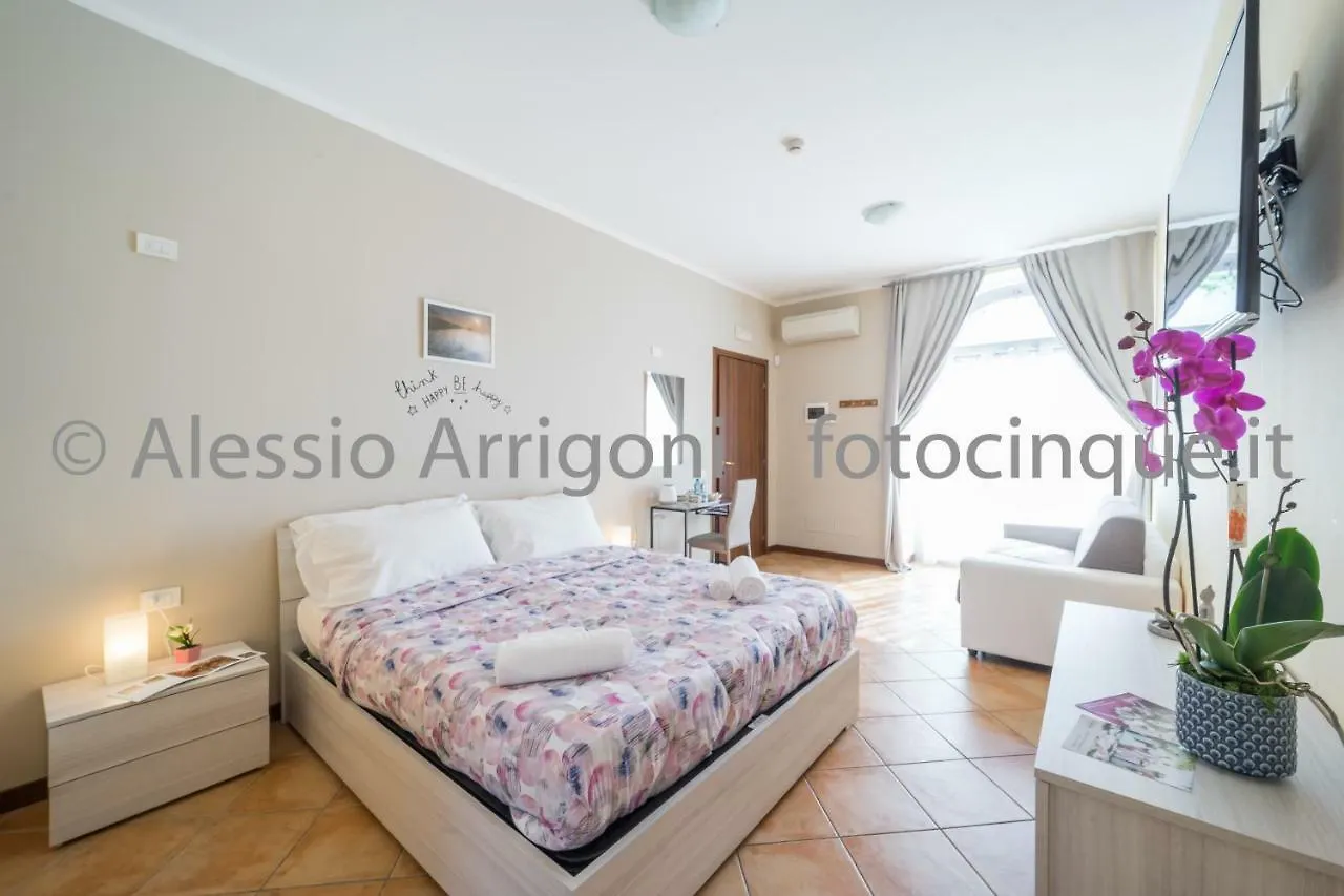 Bluelake Inn Olginate Ostello